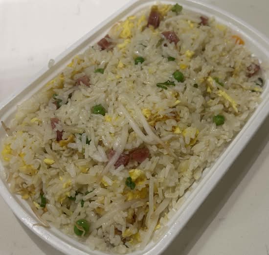 肉炒饭  Pork fried rice