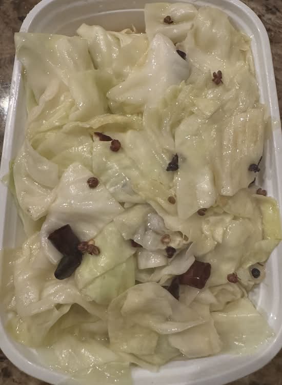 炝莲白 Sauteed Chinese Cabbage with Chili Pepper