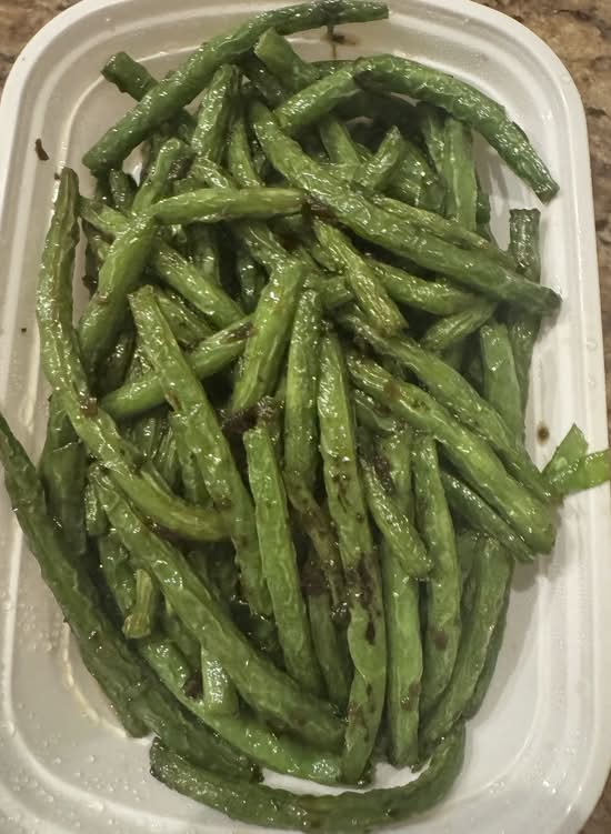 干煸四季豆 Sautéed String Beans