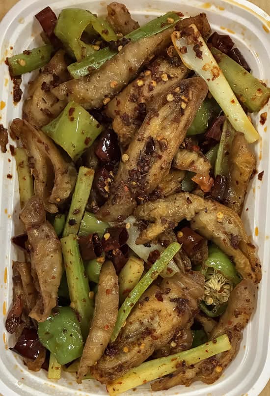 诱惑肥肠 Stir-Fried Pork Intestine with Pepper