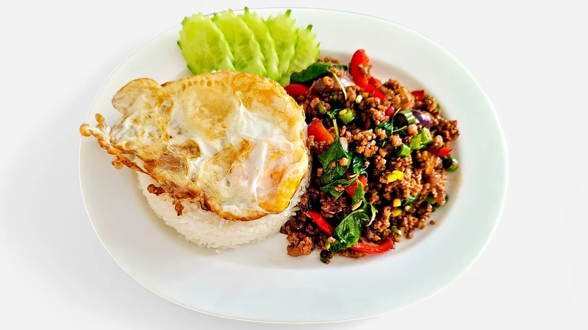 Stir Fried Minced Pork with Basil (Pad Kraprao Moo)