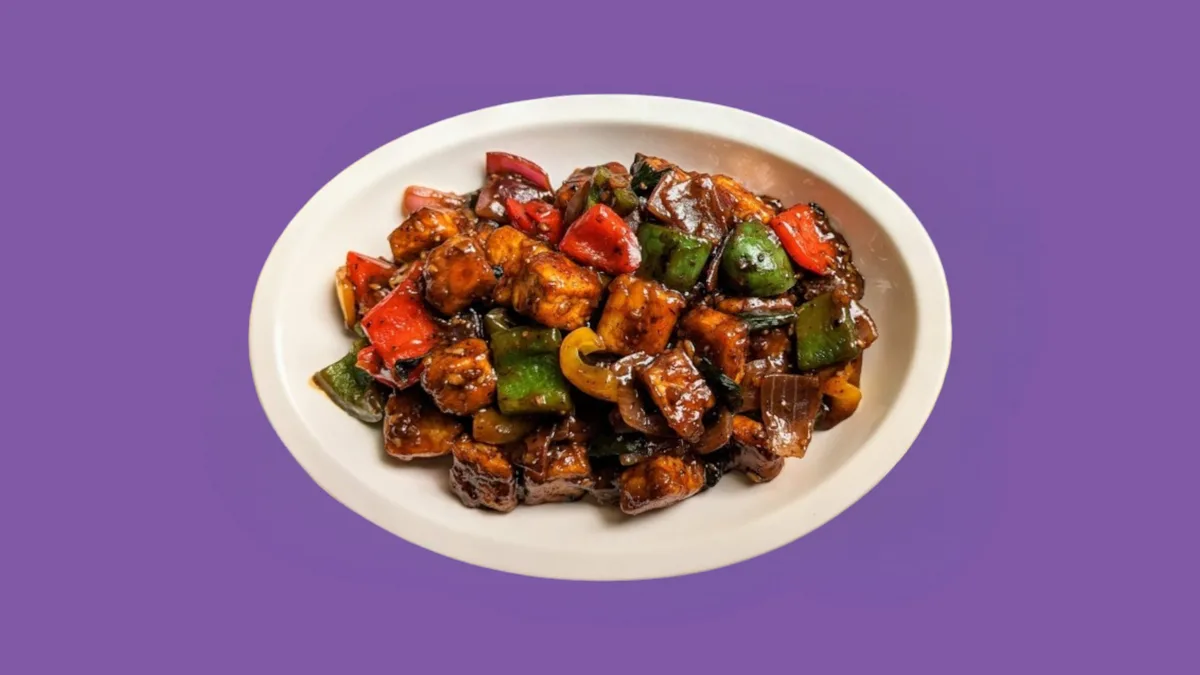 Vegan Stir Fried Tofu in Black Pepper Sauce (Pad Prik Thai Dum)