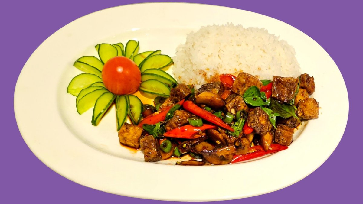 Vegan Stir Fried Tofu with Basil (Pad Kraprao Taohu)