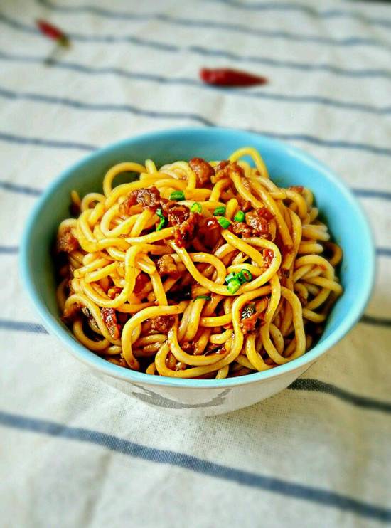 BeiJing Style Noodle W. Soybean Paste/炸酱面
