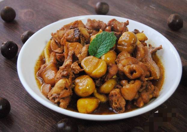 Braised Chicken W. Chestnuts/板栗烧鸡