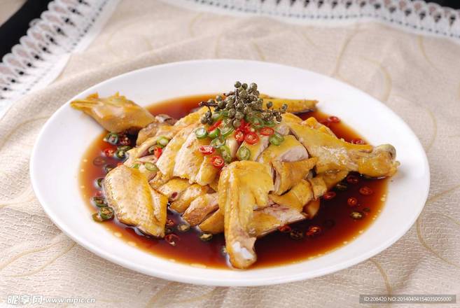 Braised Chicken W. Fresh Pepper/鲜椒走地鸡