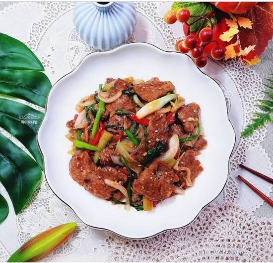 Onions Stir-Fried Beef/葱爆牛