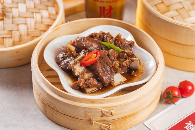 Short Ribs W. Black Pepper Sauce/黑椒牛仔骨