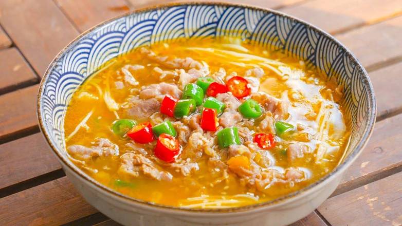 Sliced Beef Golden Soup W. Enoki/金汤肥牛
