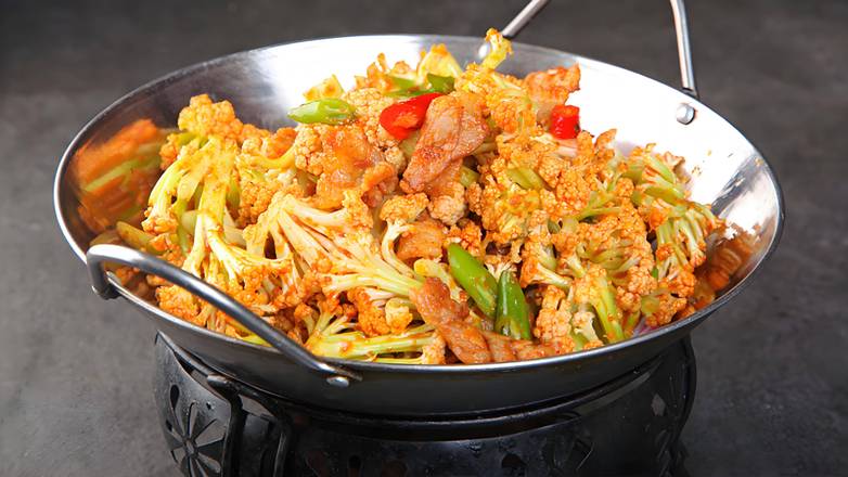 Spicy Dry Pot Cauliflower/干锅花菜