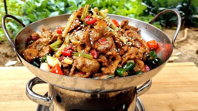 Spicy Dry Pot Lamb/干锅羊肉