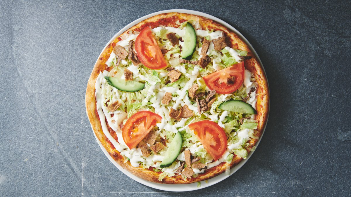 Center salat pizza