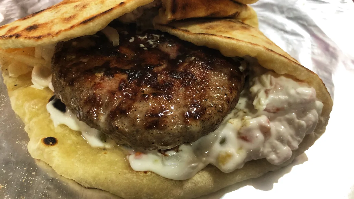 Gurmanska pljeskavica u tortilji