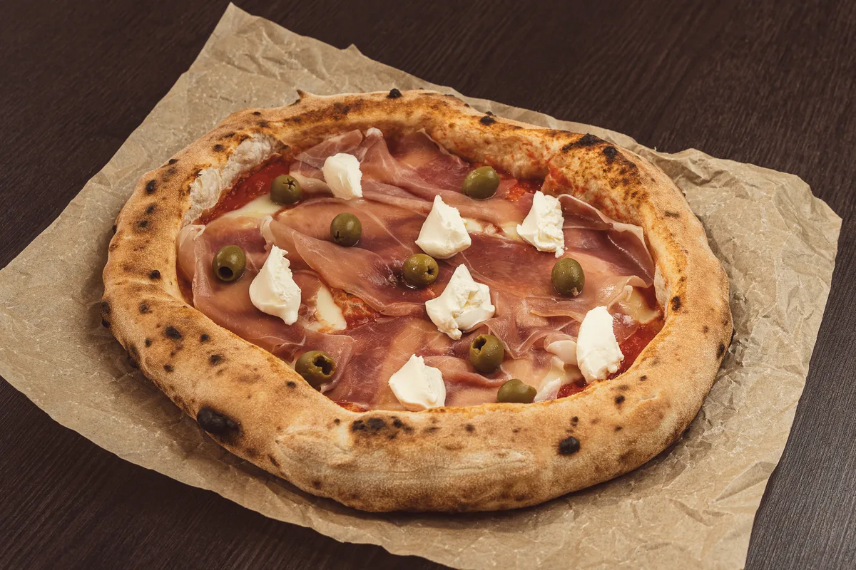 Mascarpone pizza
