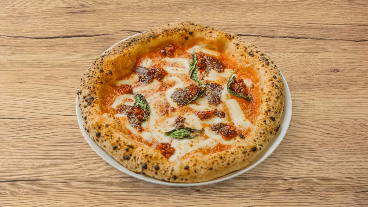 Nduja e Prugna pizza