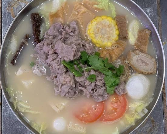 1. Stinky Tofu Hot Pot (Not Spicy)