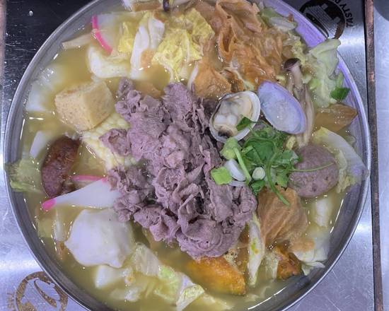 7. Golden Spicy Soup Beef Hot Pot (Spicy or Not spicy)
