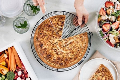 Ham and Cheddar Quiche 