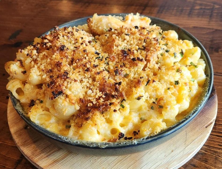 Fried Chicken Mac N Cheese