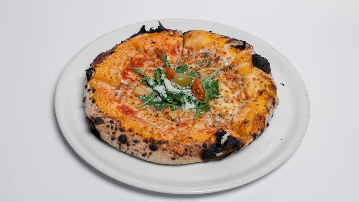 Quatro formaggi pizza velika