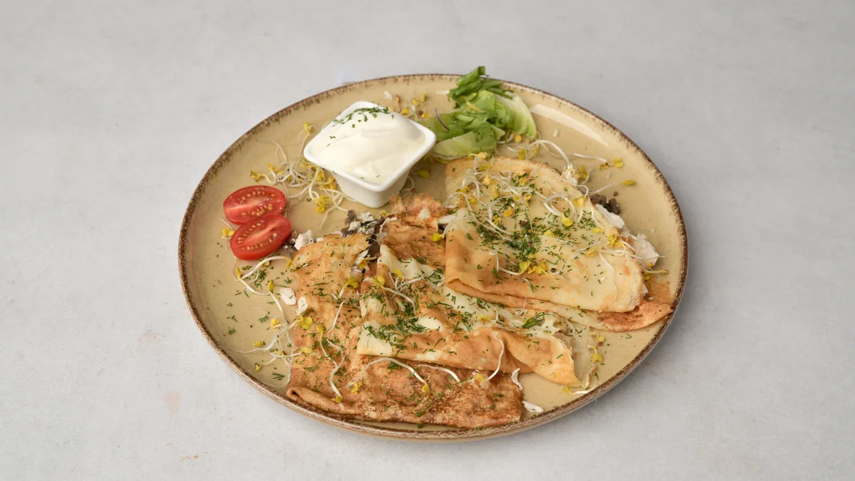 Piletina, zdenka, tartar sos, chedar sir