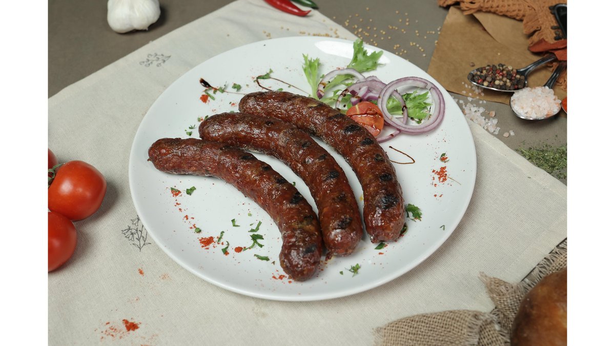 Cârnați de oaie la grătar﻿