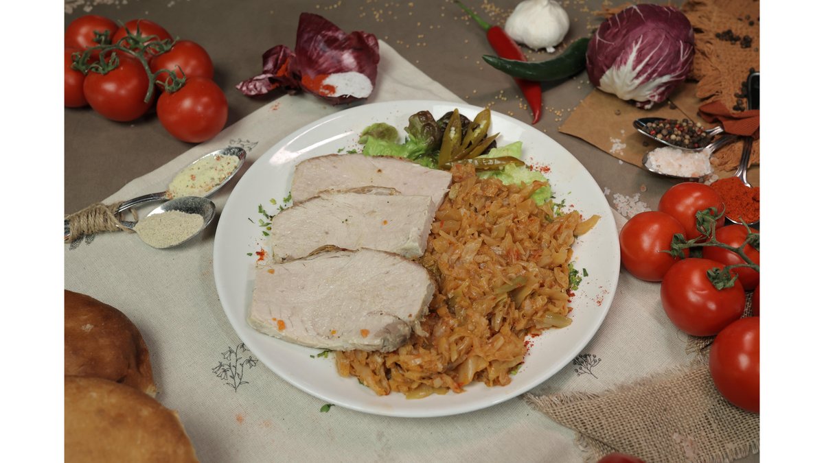 Friptură de porc pe varză