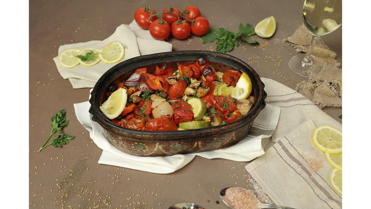 Pește cu legume la cuptor﻿