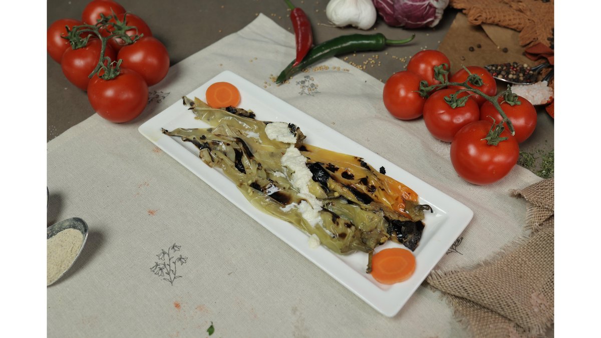 Salată de ardei iuți