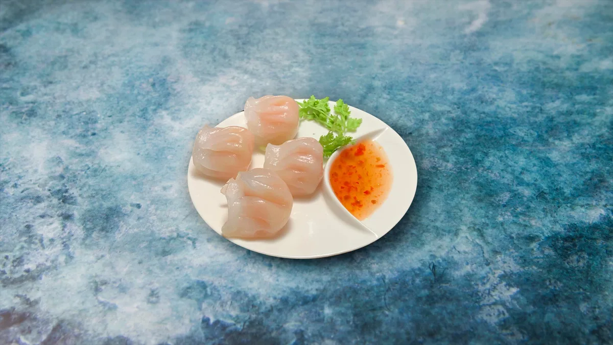 E1. Steamed Shrimp Dumplings