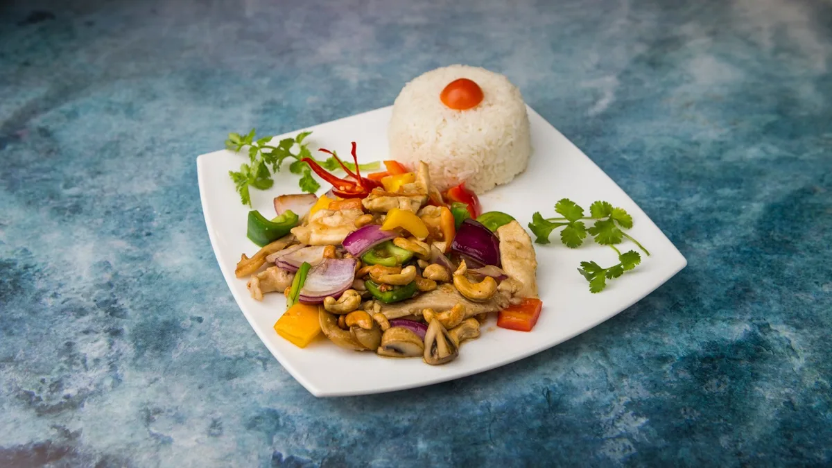 R2.Cashew fried chicken
