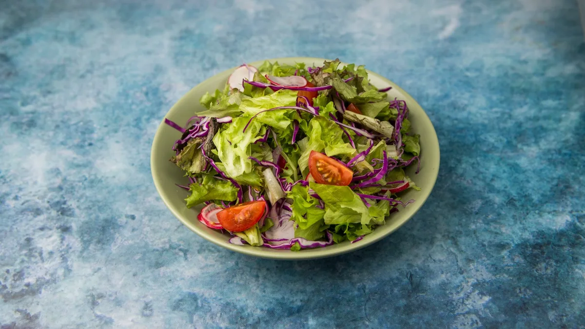 X4. Tây Hồ salad