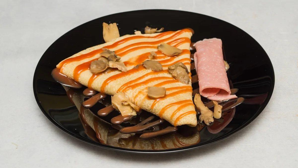 Pizza palačinka šunka