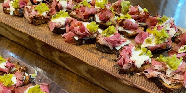 D.D. Brindisi Gran Pastrami Sandwich Platter