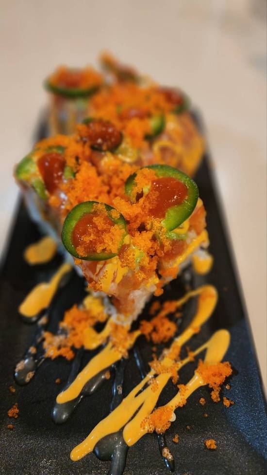 Salmon Dynamite Roll