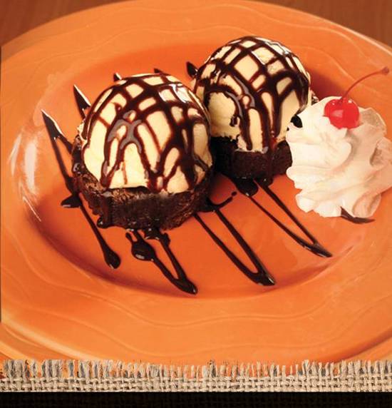 Ooey Gooey Brownie Sundae