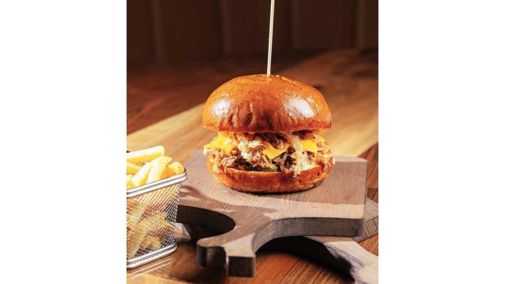BBQ Pulled Pork Burger