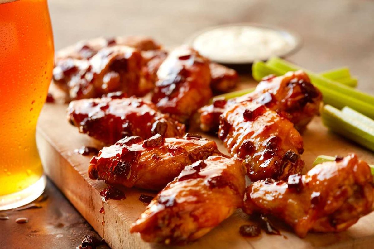 Fridays Signature Whiskey-Glaze Wings