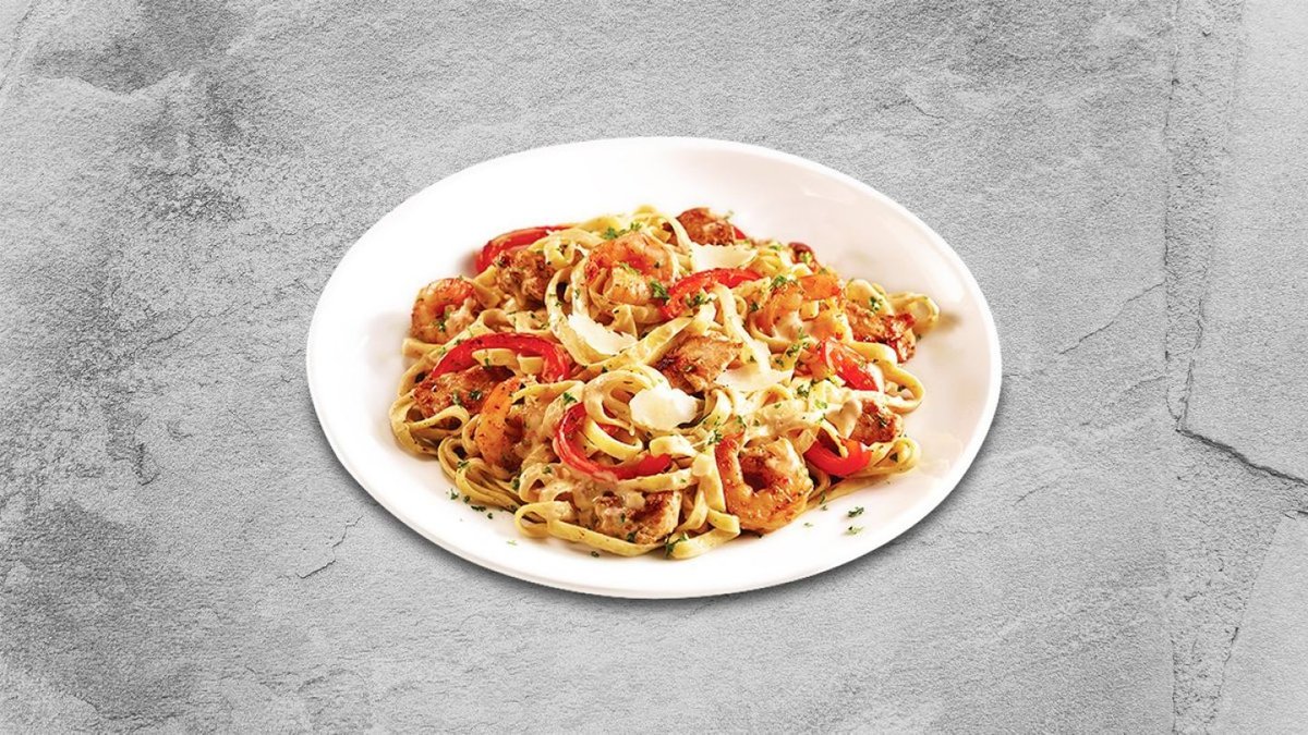 Cajun Shrimp and Chicken Pasta 🌶️