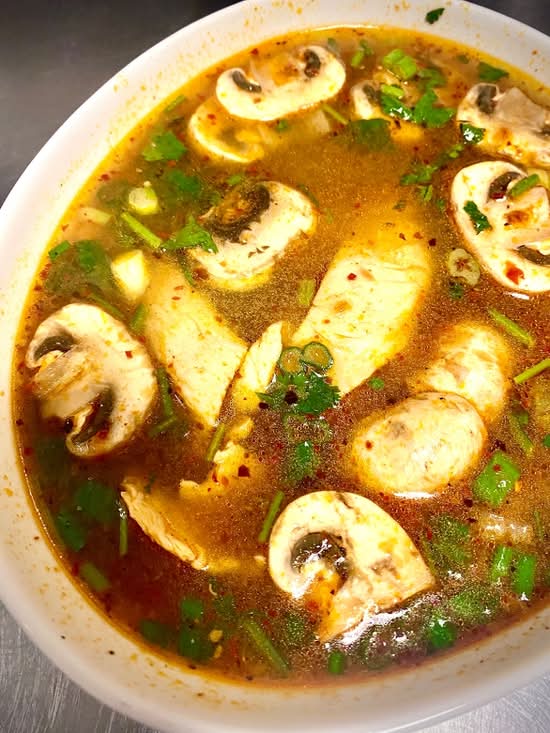 Tom Yum Koong (Shrimp)