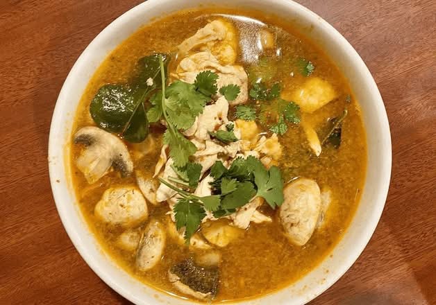 L Hot and Sour Soup**