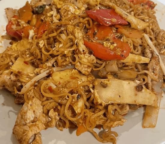 L Spicy Thai Chow Mein
