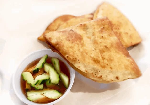 L VE Curried Puff