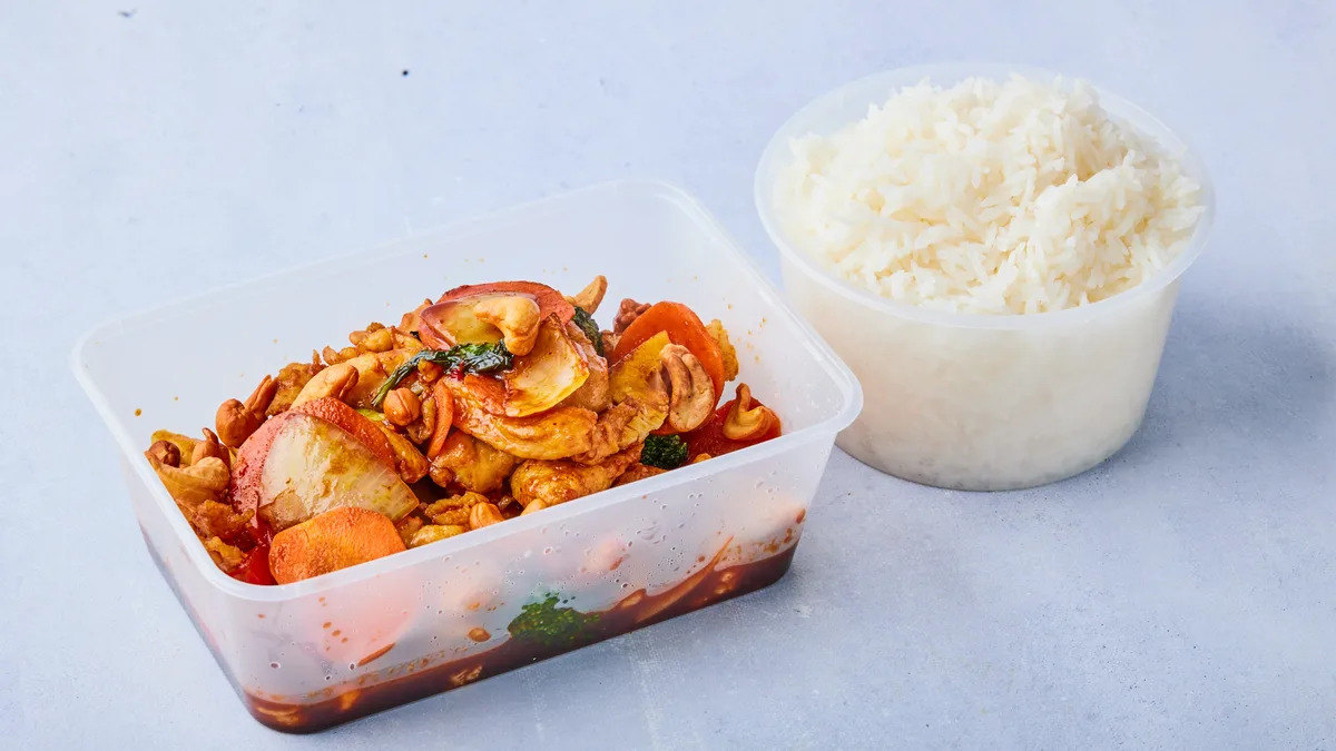 6. Pad Gai Mead Mamuang