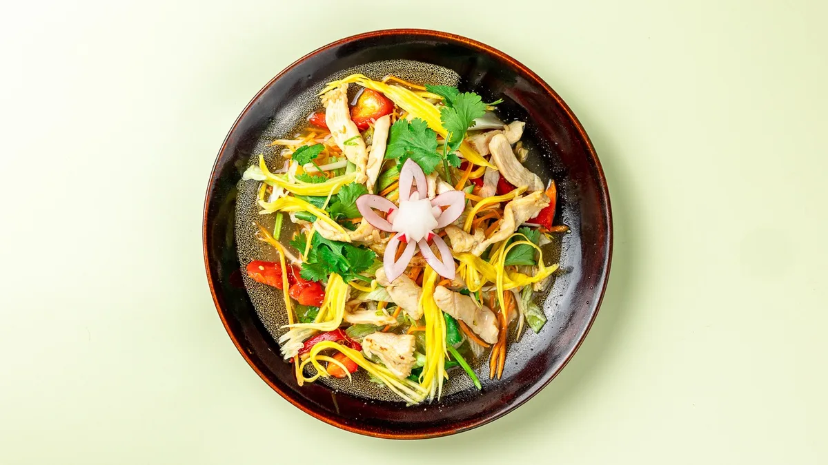 11a. Mangosalat mit Hähnchenfleisch