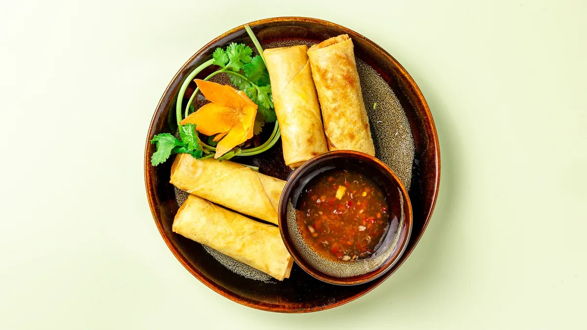 6. Poh Pia
