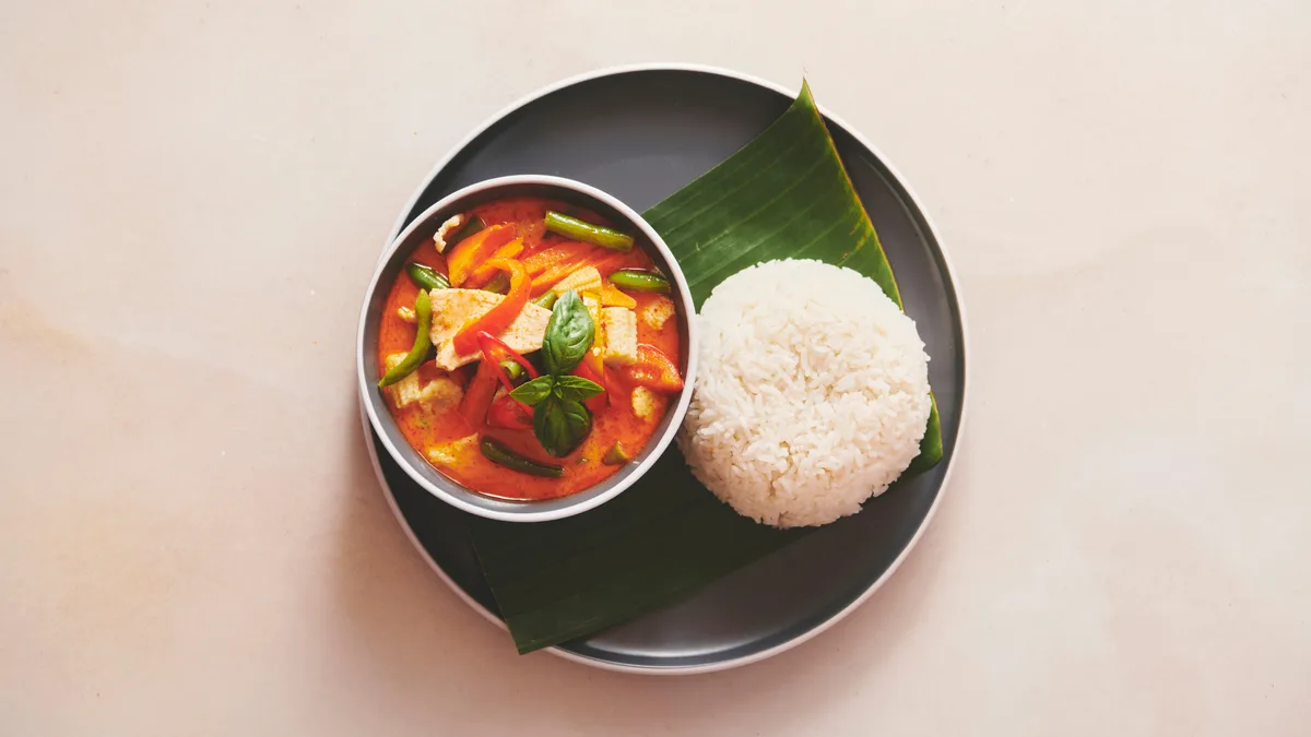 10. Panaeng - Gaeng panaeng
