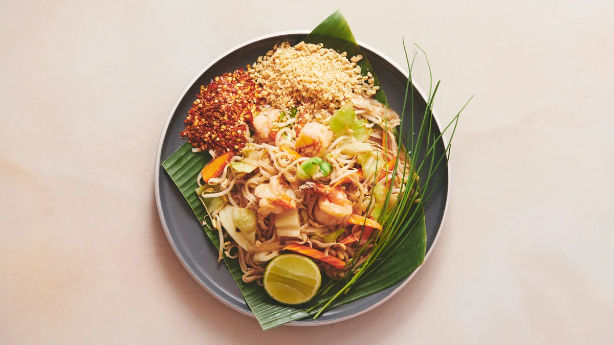16. Stegte smalle risnudler - Phad thai