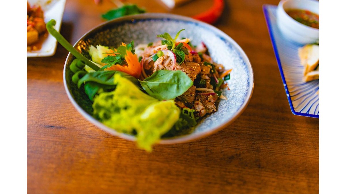 GREEN SALAD WITH TUNA AND EGGS-200gr