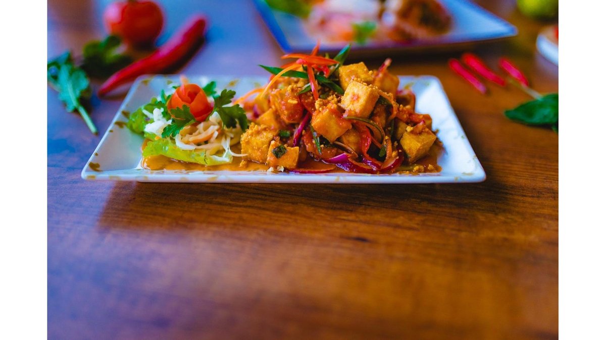 SWEET CHILLI TOFU SAUCE-VEGAN TOFU SALAD